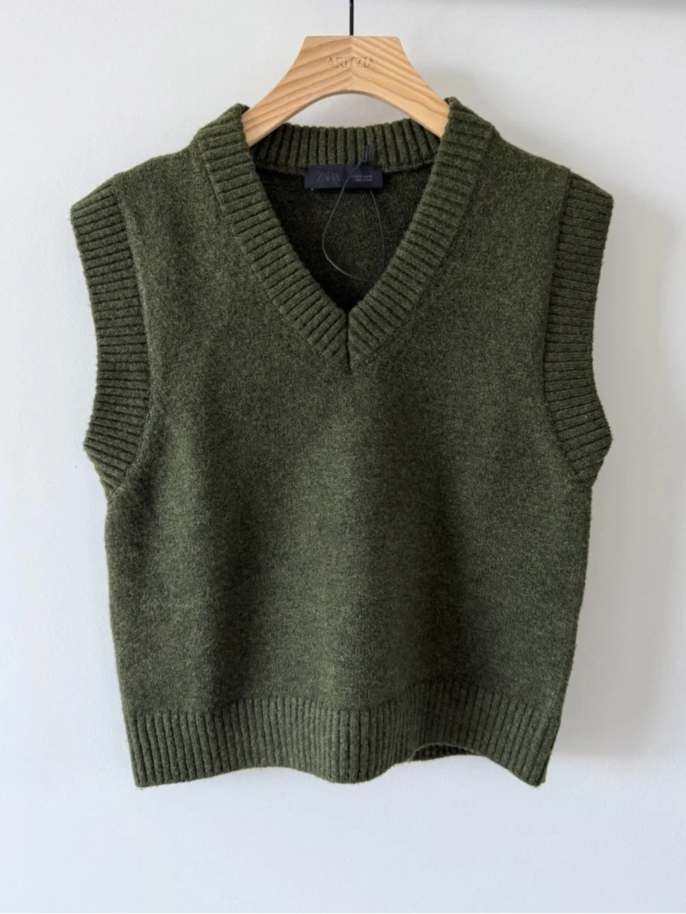 ZARA Olive Green Knit Sweater Vest V-Neck Soft Wool Blend Preppy Chic Size S - Picture 11 of 14